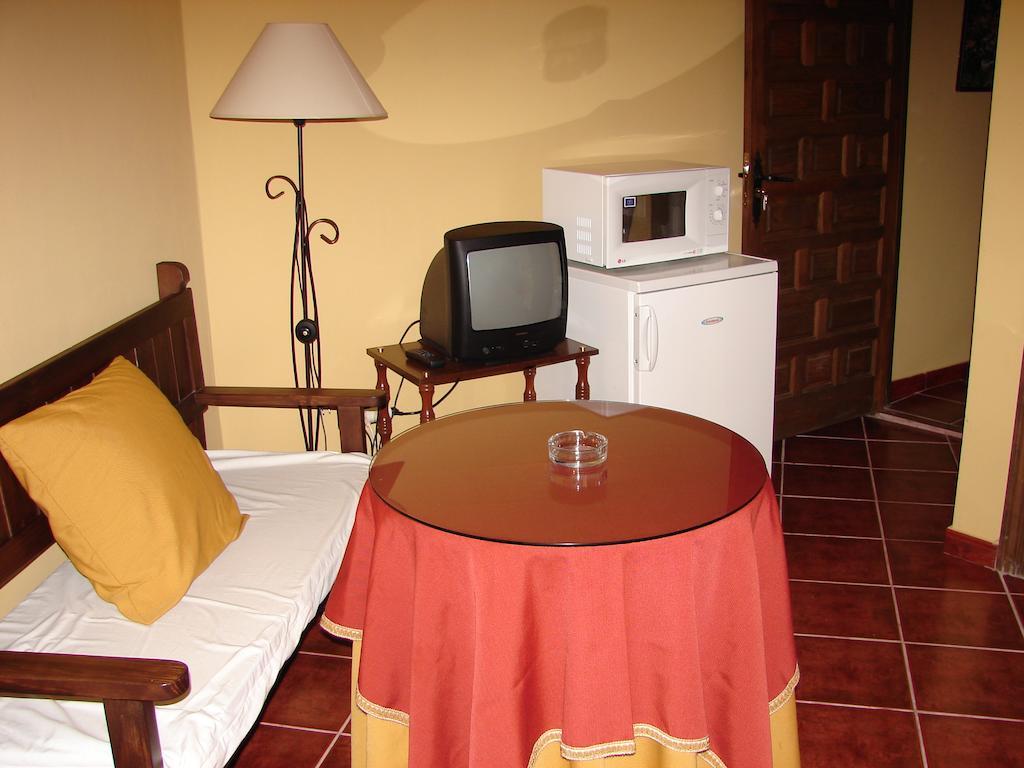 La Boticaria Casa Rural Apartamento Descargamaria ภายนอก รูปภาพ