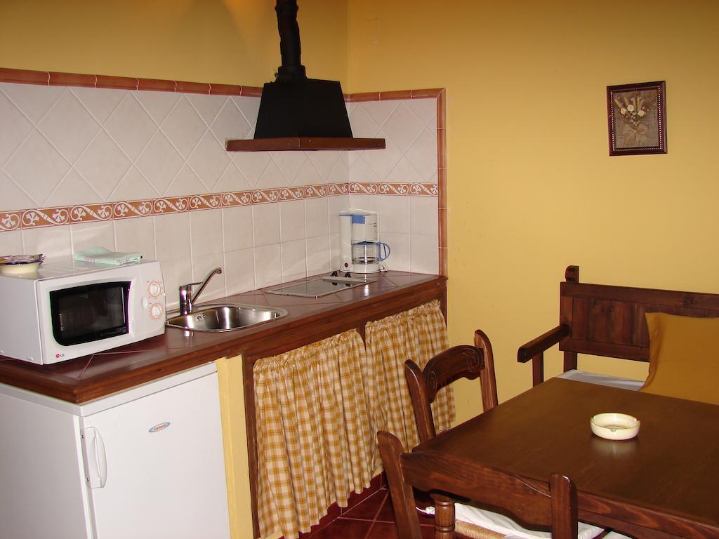La Boticaria Casa Rural Apartamento Descargamaria ห้อง รูปภาพ