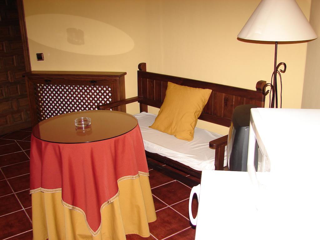 La Boticaria Casa Rural Apartamento Descargamaria ห้อง รูปภาพ
