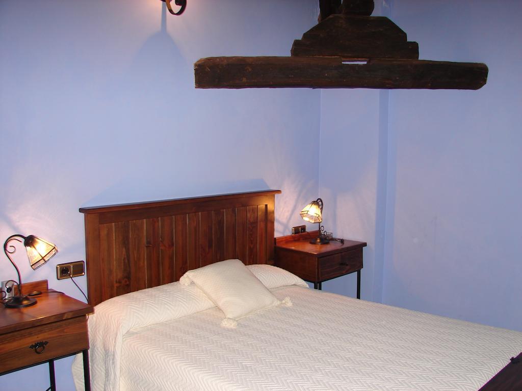 La Boticaria Casa Rural Apartamento Descargamaria ห้อง รูปภาพ