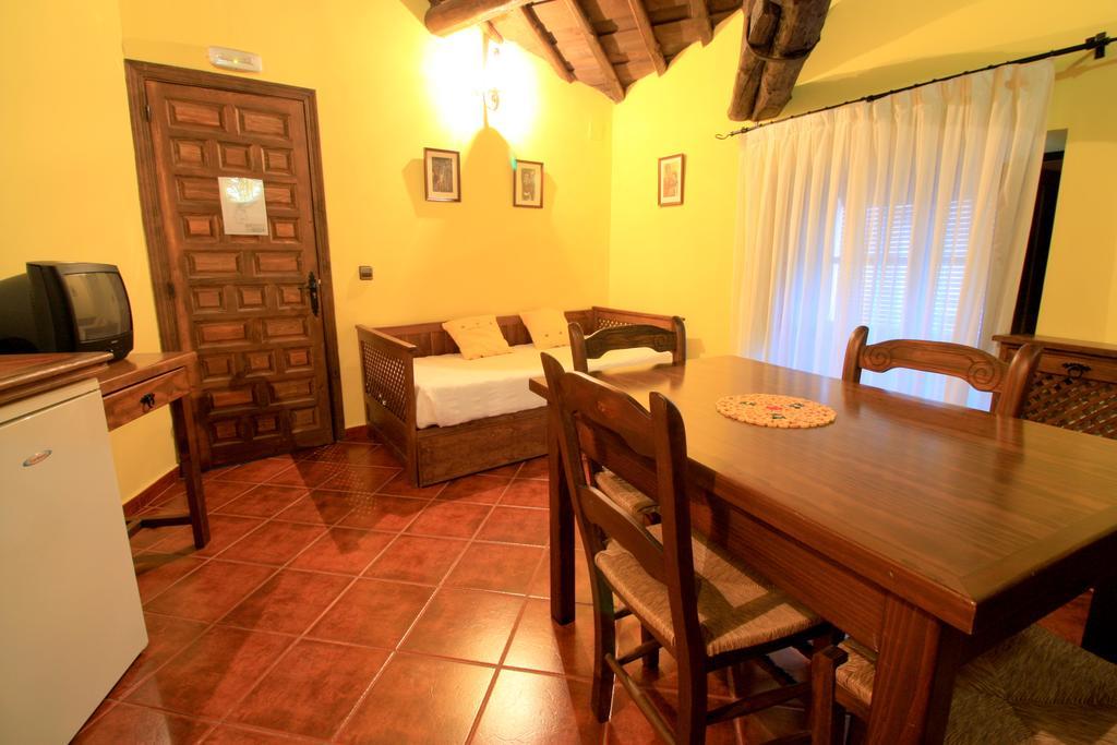 La Boticaria Casa Rural Apartamento Descargamaria ภายนอก รูปภาพ
